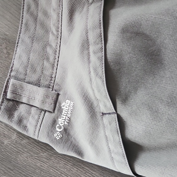 Sports pants - Picture 2 of 3